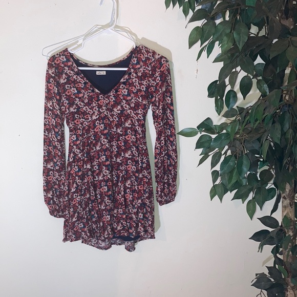 HOLLISTER FLORAL PRINT FITTED TUNIC size S - Picture 2 of 3